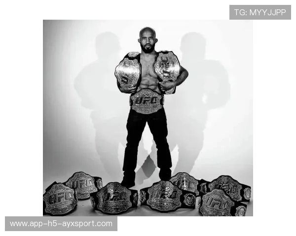 UFC力量与速度综合训练提升：开启终极格斗战斗力