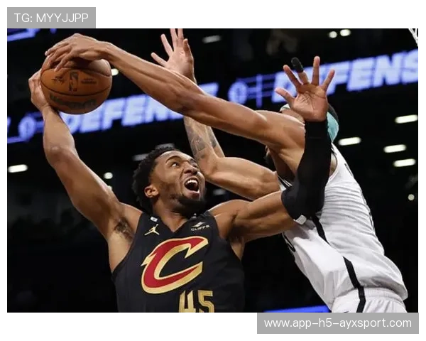 奥科罗防守端覆盖率惊人,克利夫兰多次打停对手 奥科罗防守端覆盖率惊人,克利夫兰多次打停对手