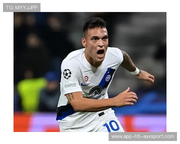 劳塔罗半转身凌空勾射令人惊艳——一场技艺与激情的完美融合