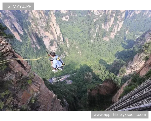惊险瞬间:极限运动的极致刺激体验 惊险瞬间:极限运动的极致刺激体验